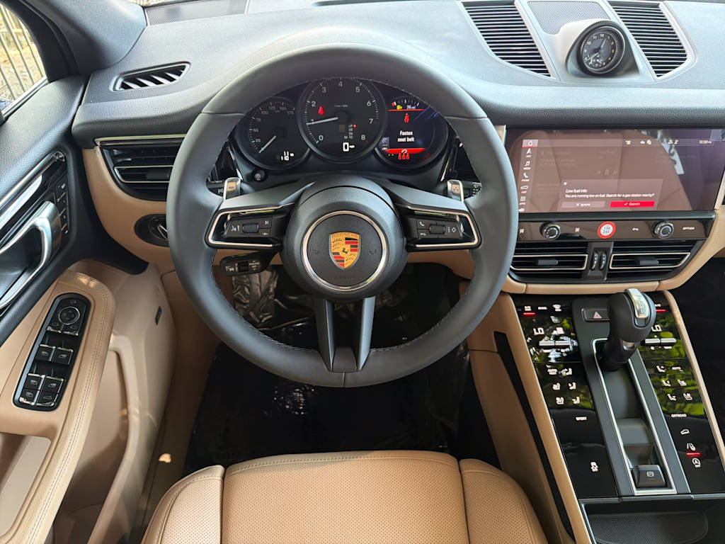 Thumbnail: 2026 Porsche Macan - 9