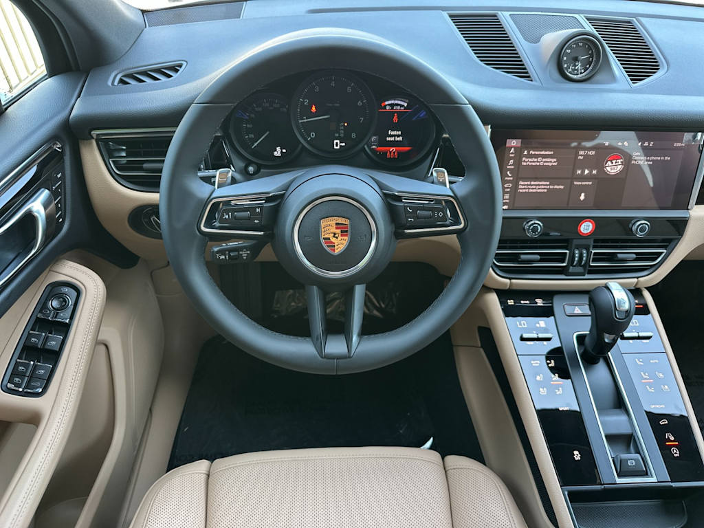 Thumbnail: 2026 Porsche Macan - 12