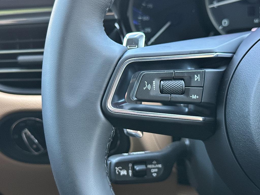 Thumbnail: 2026 Porsche Macan - 30