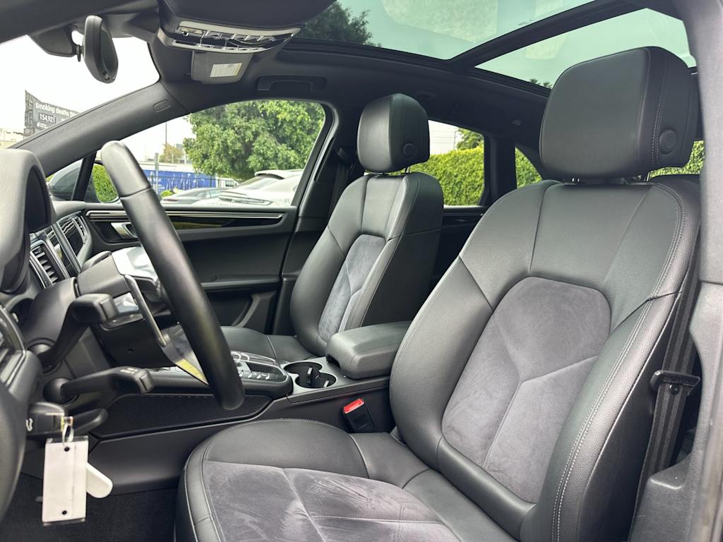 Thumbnail: 2018 Porsche Macan - 11