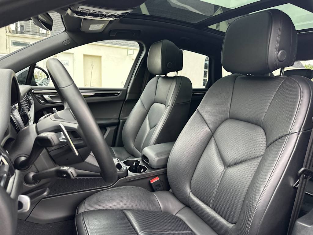 Thumbnail: 2025 Porsche Macan - 11