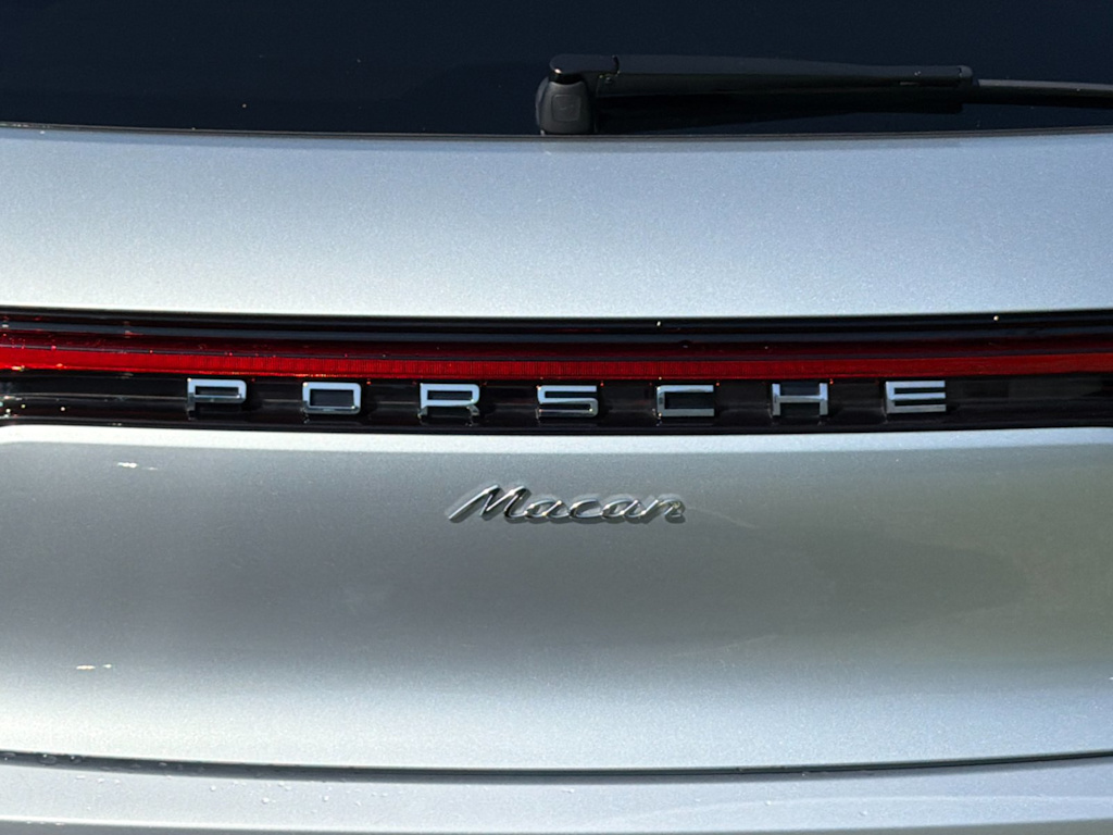Thumbnail: 2025 Porsche Macan - 33