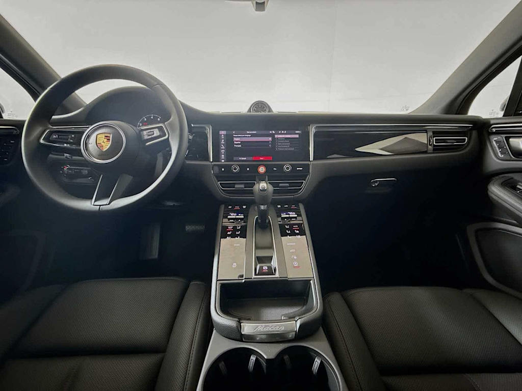 Thumbnail: 2025 Porsche Macan - 55