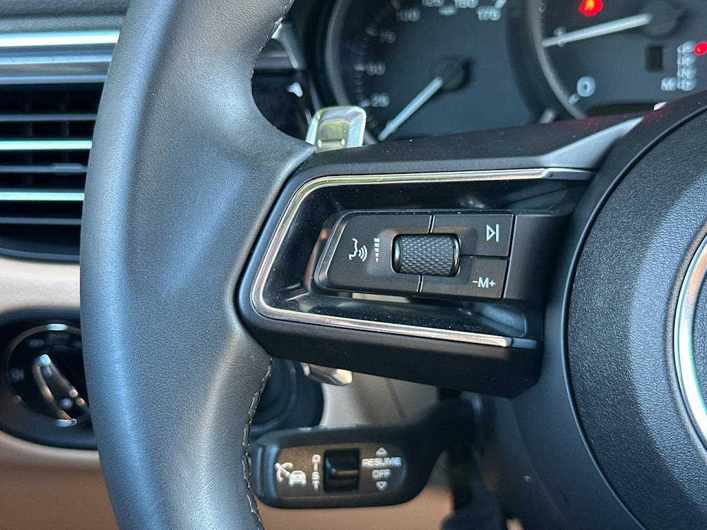 Thumbnail: 2025 Porsche Macan - 30