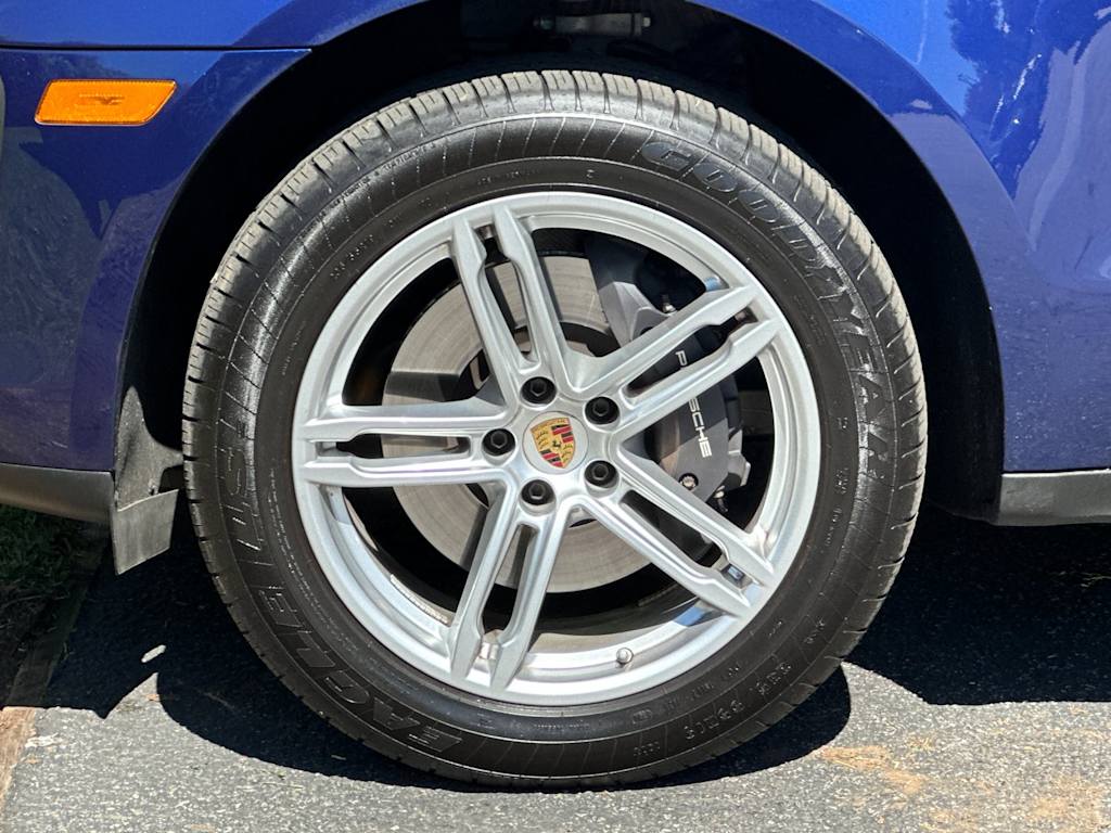 Thumbnail: 2025 Porsche Macan - 8