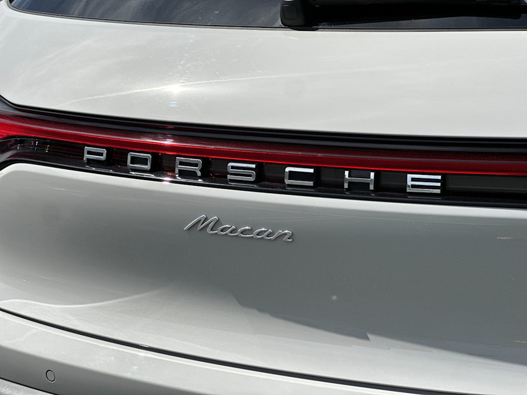 Thumbnail: 2025 Porsche Macan - 7