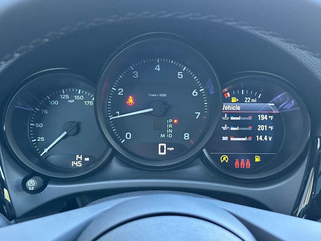 Thumbnail: 2026 Porsche Macan - 16