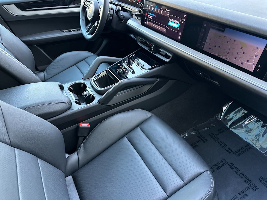 Thumbnail: 2025 Porsche Cayenne - 23