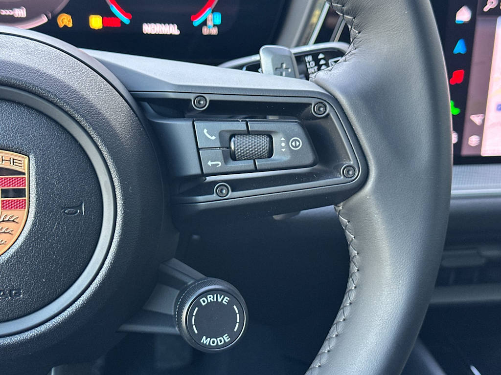Thumbnail: 2025 Porsche Cayenne - 32