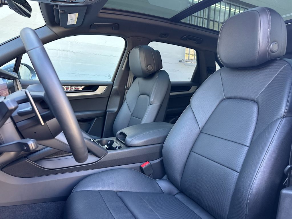 Thumbnail: 2025 Porsche Cayenne - 10