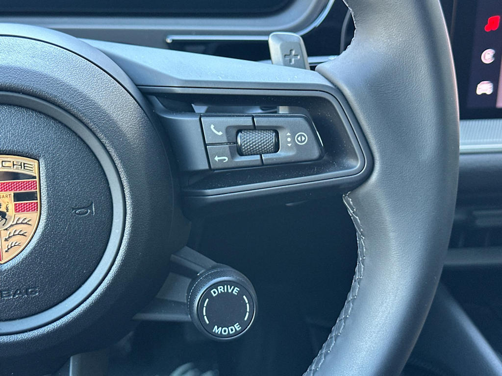 Thumbnail: 2025 Porsche Cayenne - 31