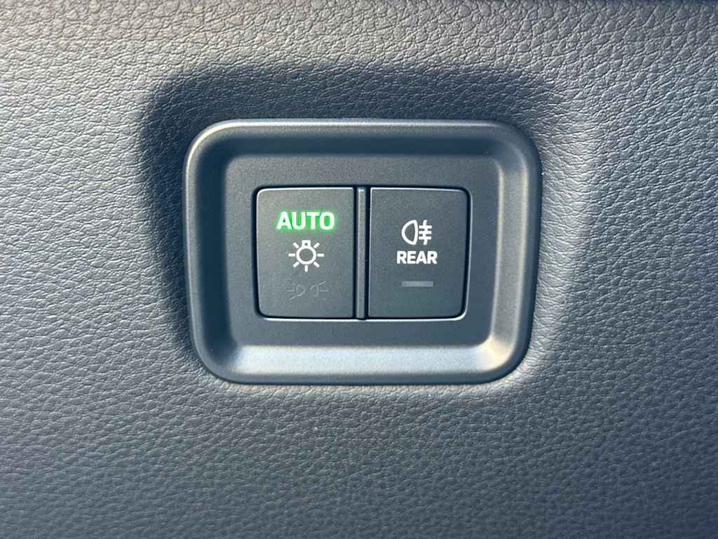 Thumbnail: 2025 Porsche Cayenne - 33