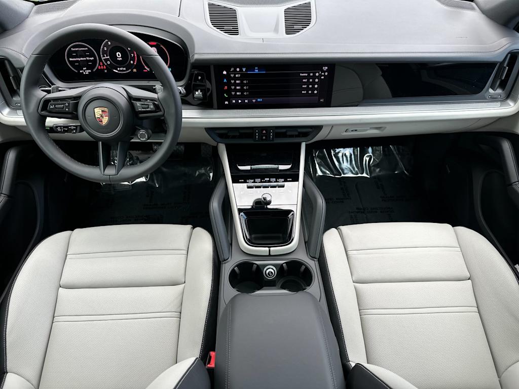 Thumbnail: 2026 Porsche Cayenne - 8