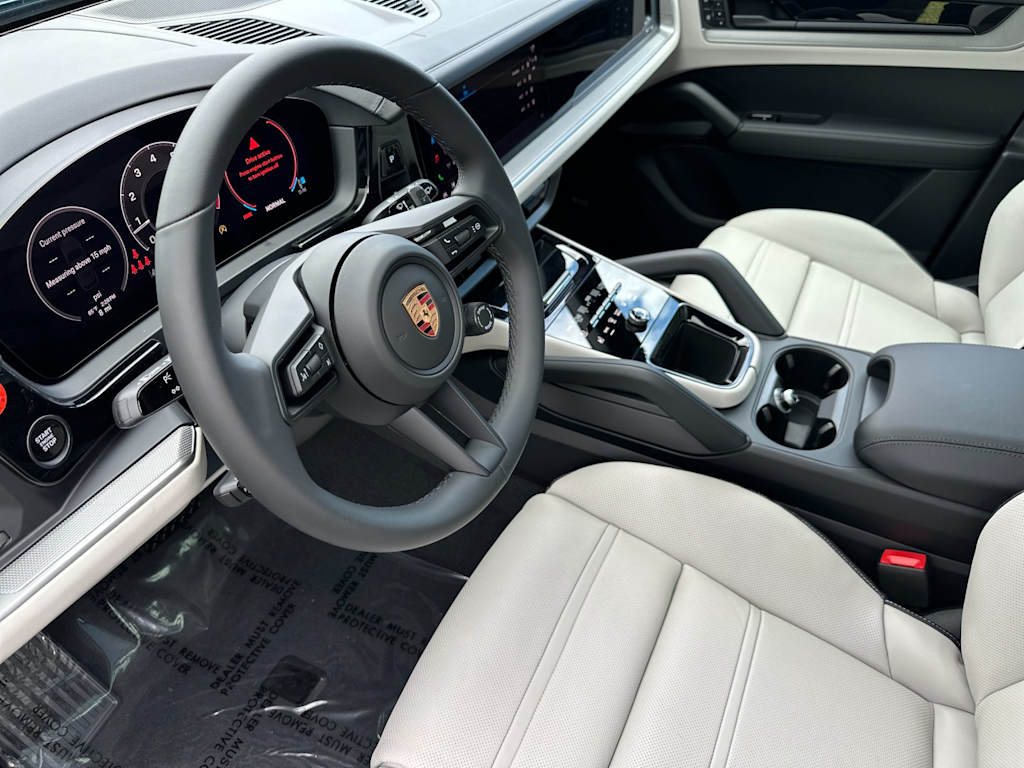 Thumbnail: 2026 Porsche Cayenne - 2