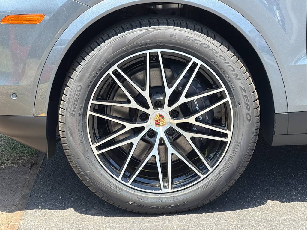 Thumbnail: 2026 Porsche Cayenne - 8