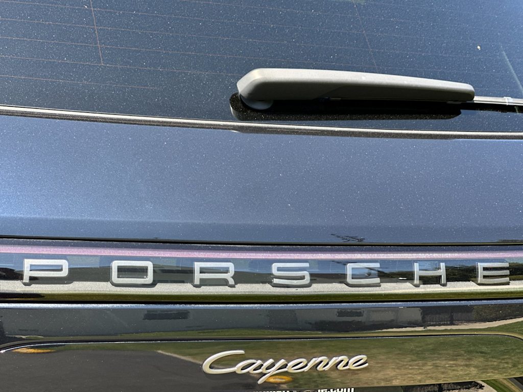 Thumbnail: 2023 Porsche Cayenne - 33