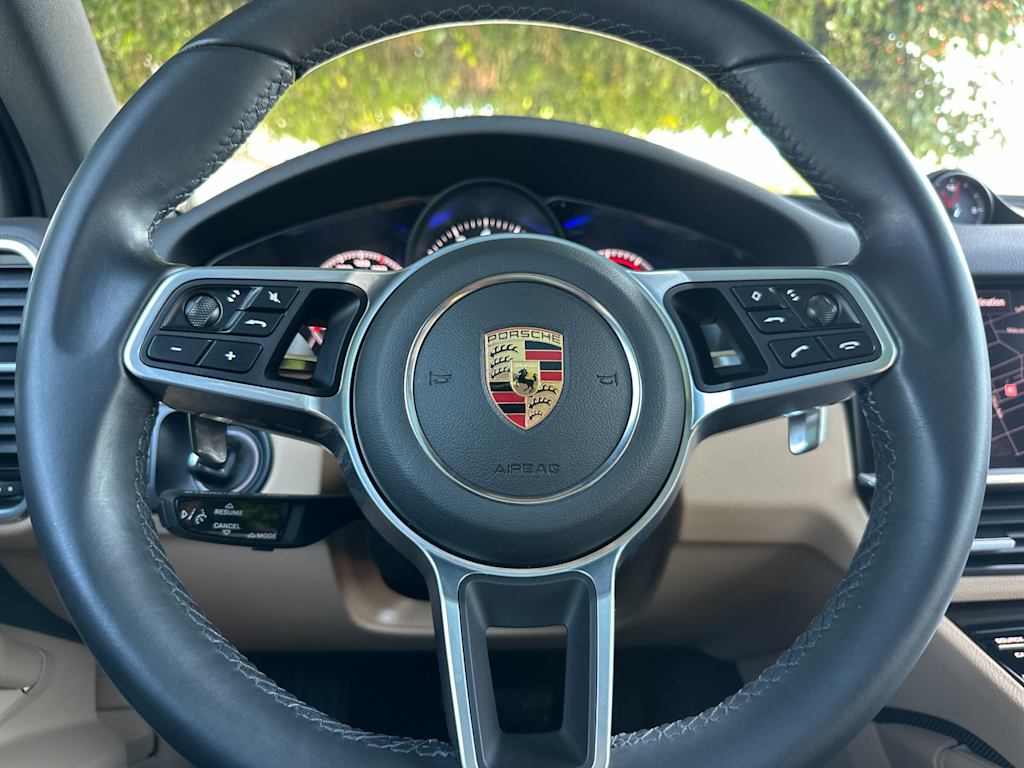 Thumbnail: 2023 Porsche Cayenne - 29