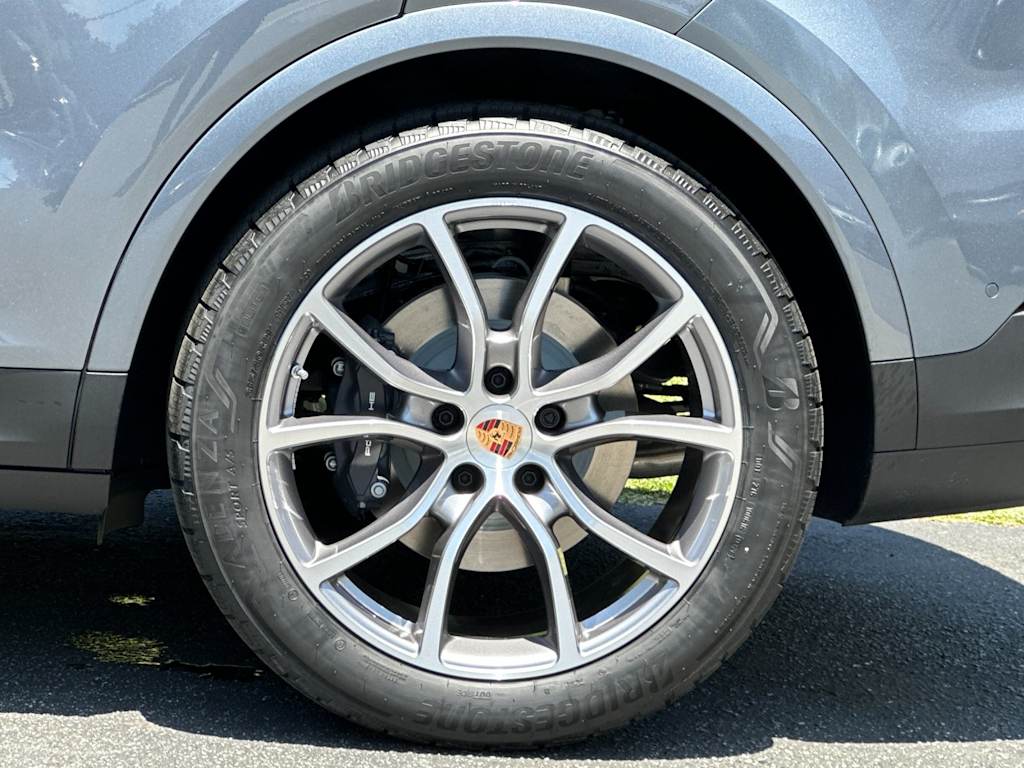 Thumbnail: 2026 Porsche Cayenne - 8