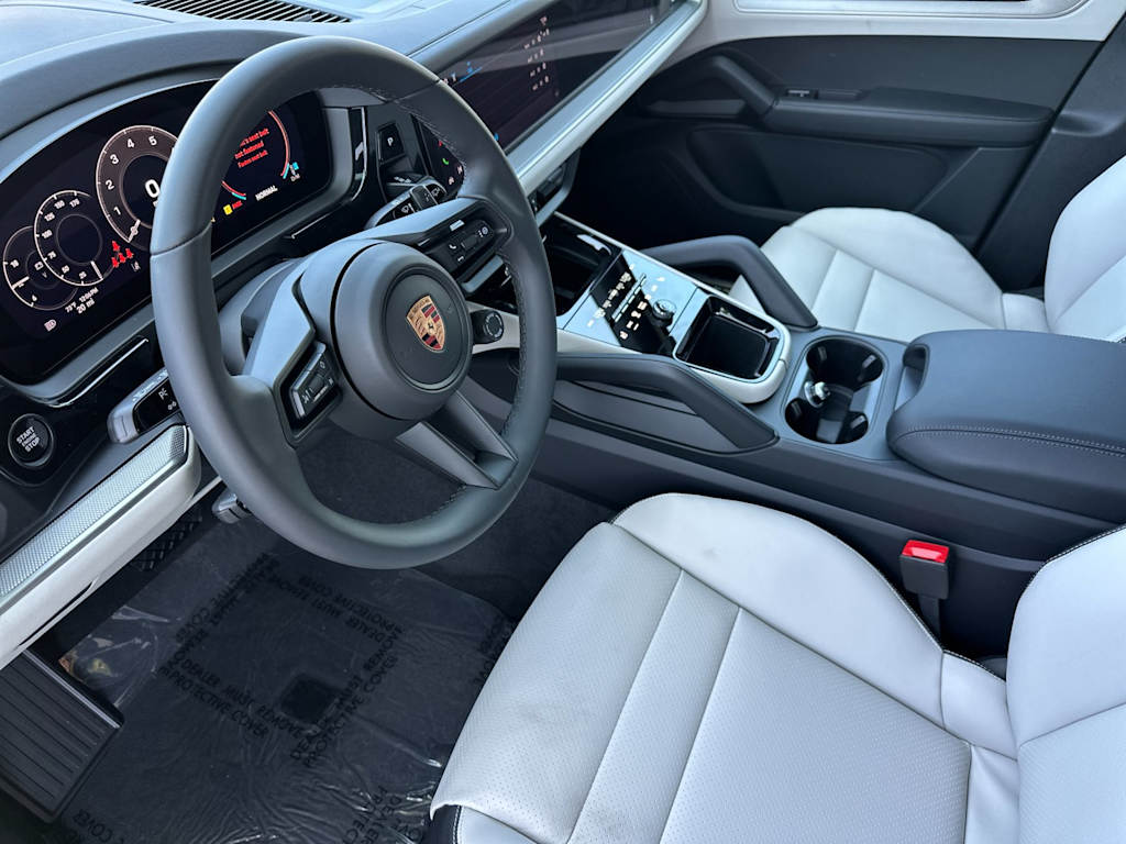 Thumbnail: 2026 Porsche Cayenne - 2