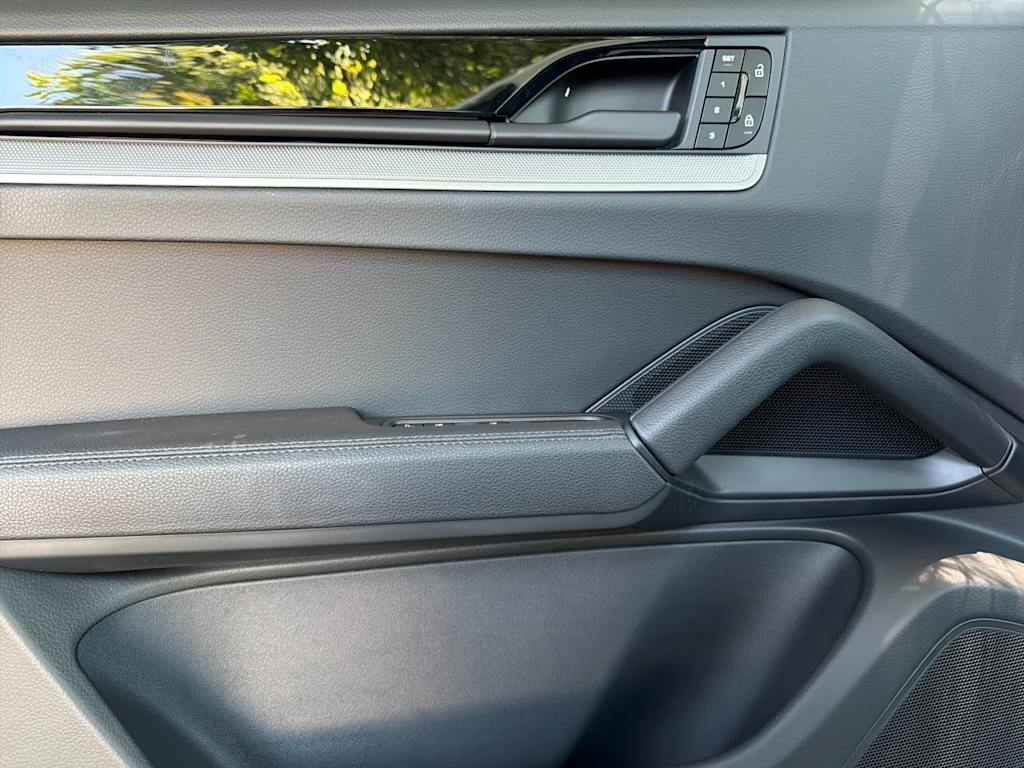 Thumbnail: 2026 Porsche Cayenne - 21