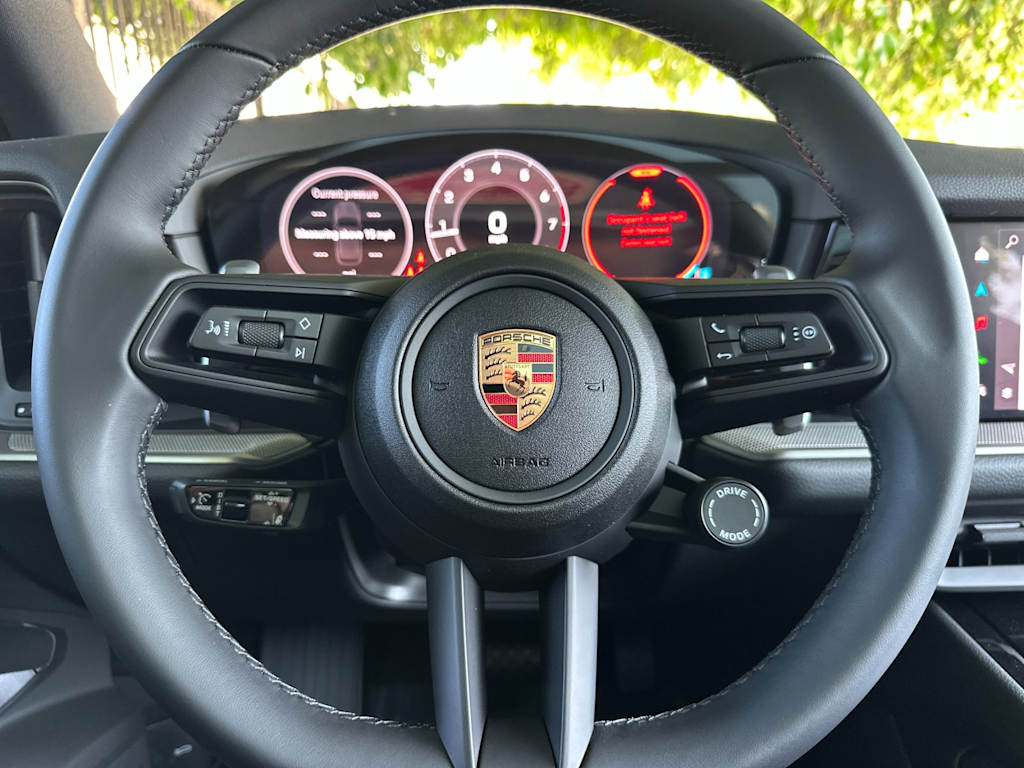 Thumbnail: 2026 Porsche Cayenne - 30