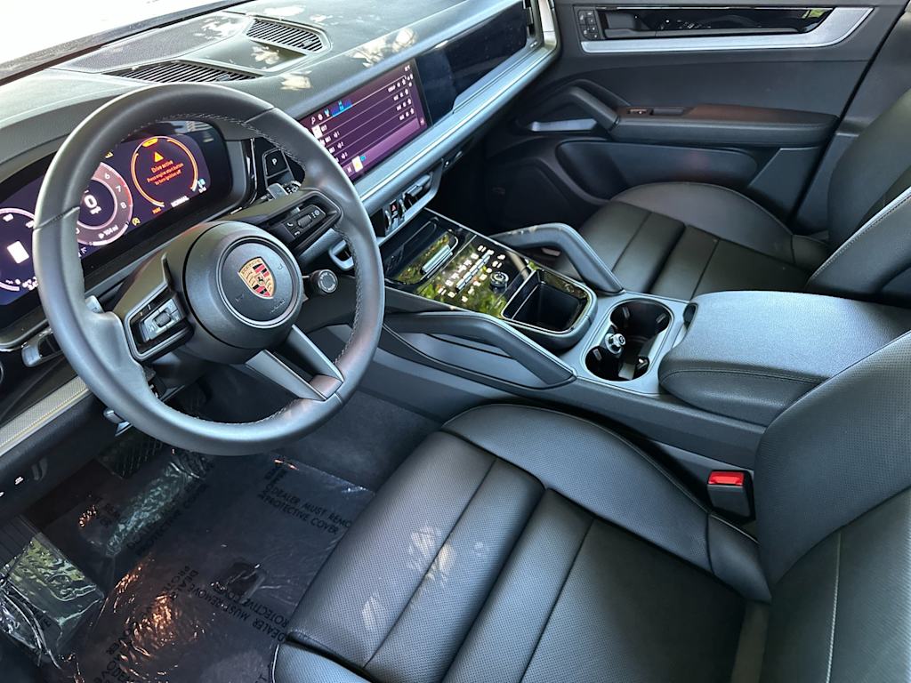 Thumbnail: 2026 Porsche Cayenne - 2