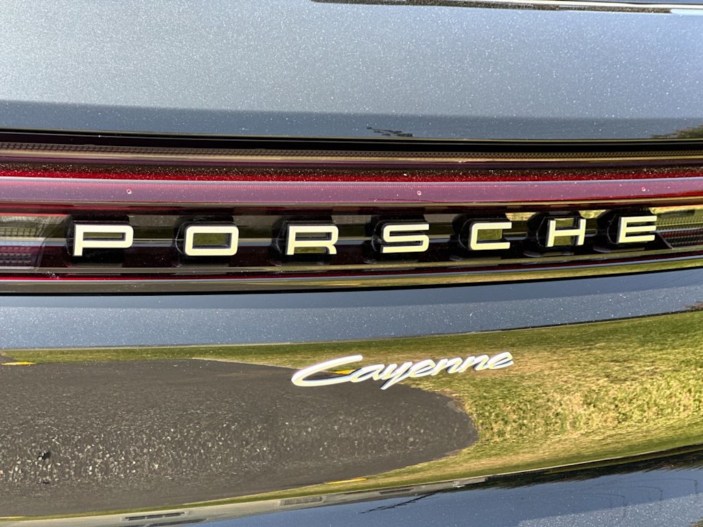 Thumbnail: 2026 Porsche Cayenne - 33