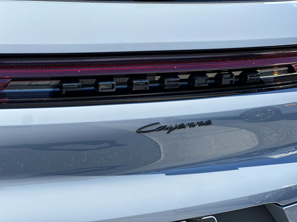 Thumbnail: 2026 Porsche Cayenne - 33