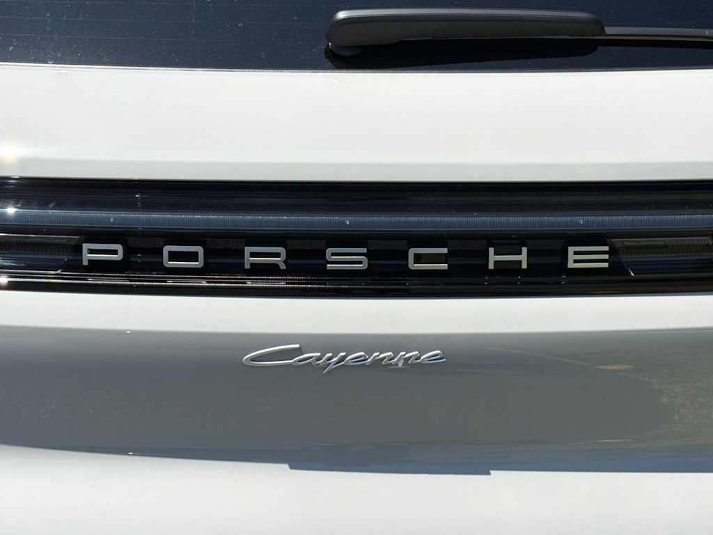 Thumbnail: 2026 Porsche Cayenne - 7