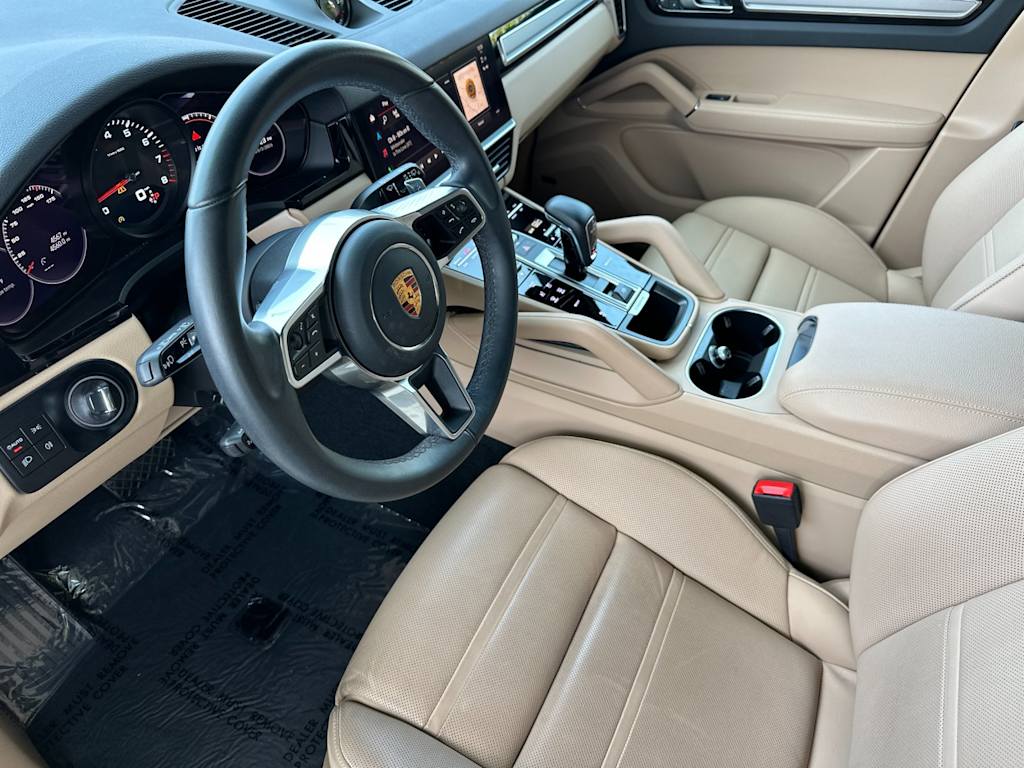 Thumbnail: 2023 Porsche Cayenne - 10