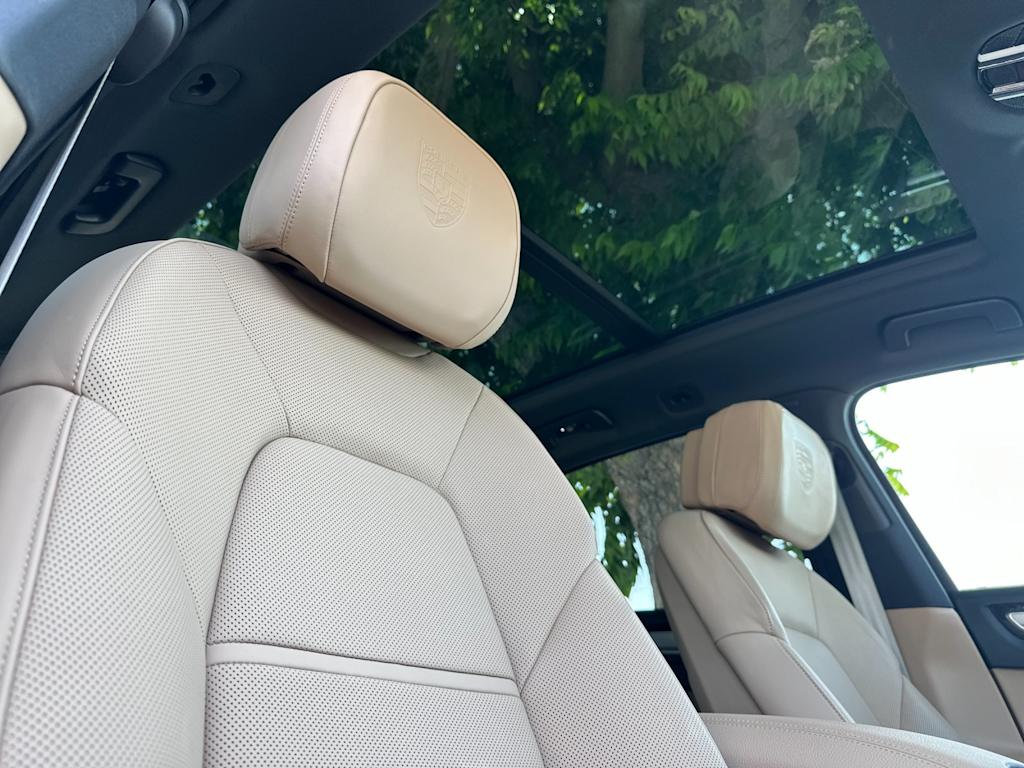 Thumbnail: 2023 Porsche Cayenne - 25