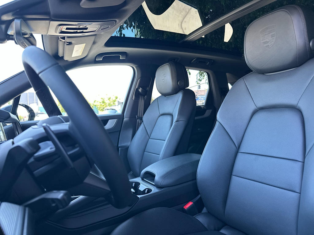 Thumbnail: 2026 Porsche Cayenne - 9
