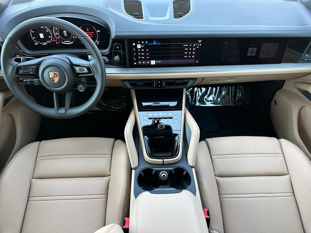 Thumbnail: 2026 Porsche Cayenne - 2