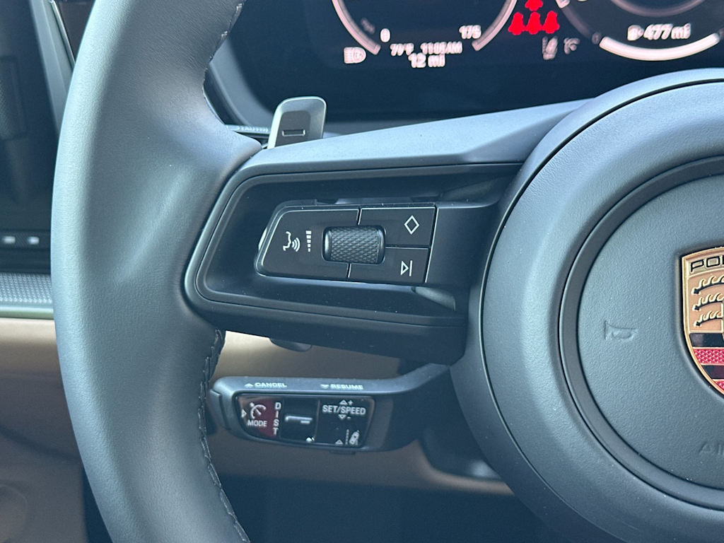 Thumbnail: 2026 Porsche Cayenne - 30