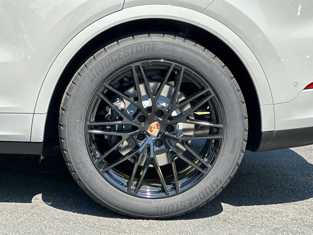 Thumbnail: 2026 Porsche Cayenne - 8