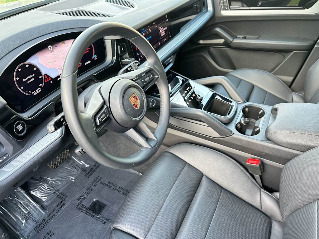Thumbnail: 2025 Porsche Cayenne - 2