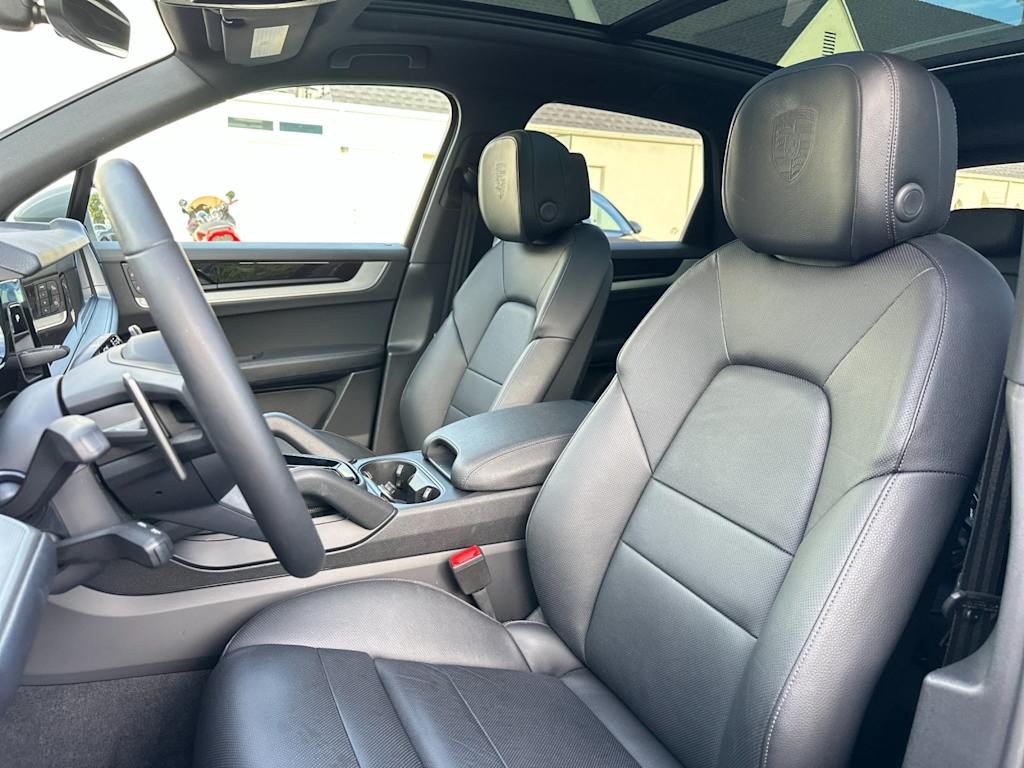 Thumbnail: 2025 Porsche Cayenne - 10