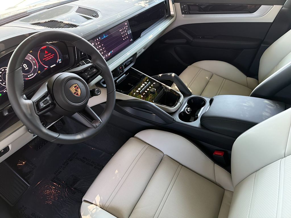 Thumbnail: 2026 Porsche Cayenne - 2