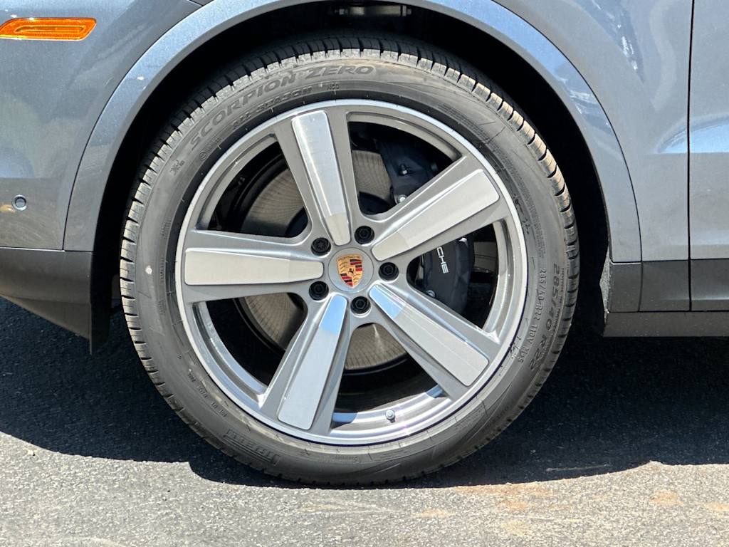 Thumbnail: 2026 Porsche Cayenne - 8