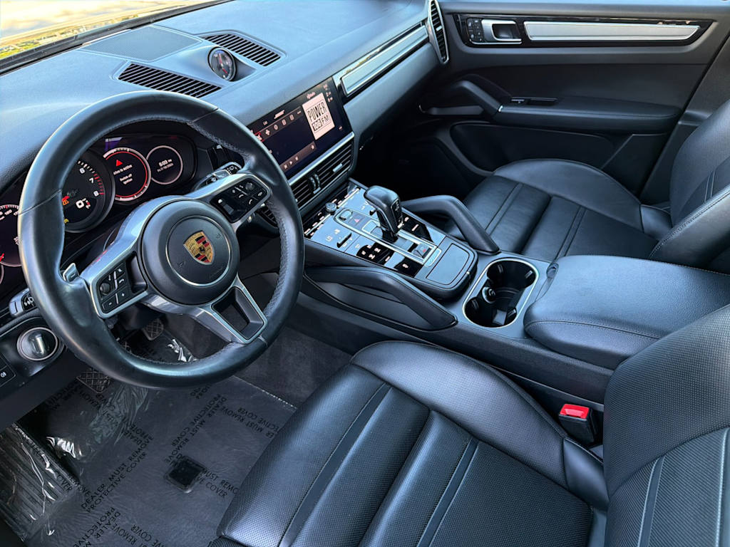 Thumbnail: 2023 Porsche Cayenne - 2