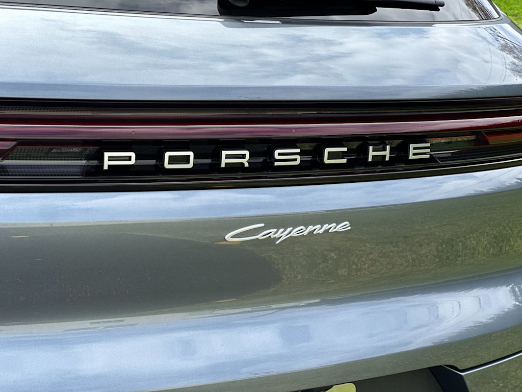 Thumbnail: 2026 Porsche Cayenne - 32