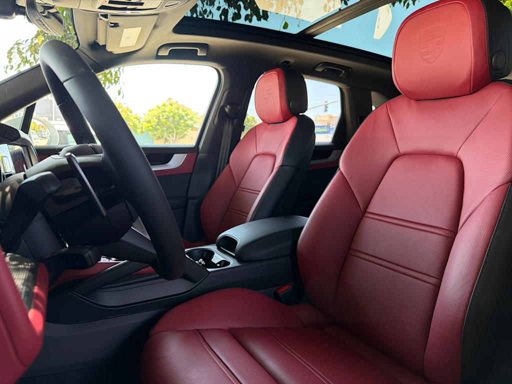 Thumbnail: 2026 Porsche Cayenne - 10