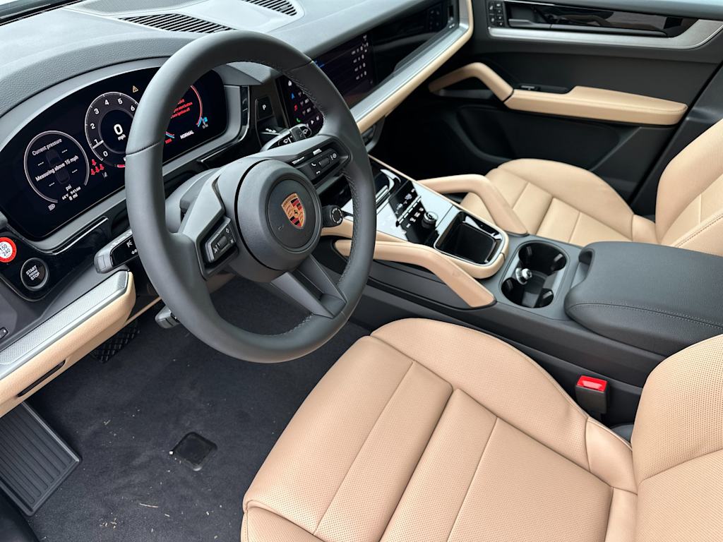 Thumbnail: 2026 Porsche Cayenne - 2