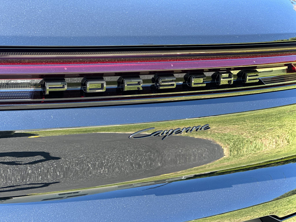 Thumbnail: 2026 Porsche Cayenne - 6