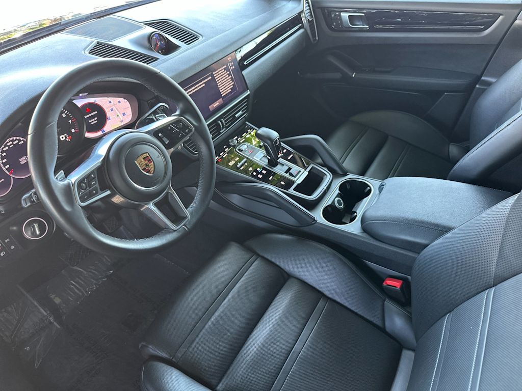 Thumbnail: 2023 Porsche Cayenne - 2