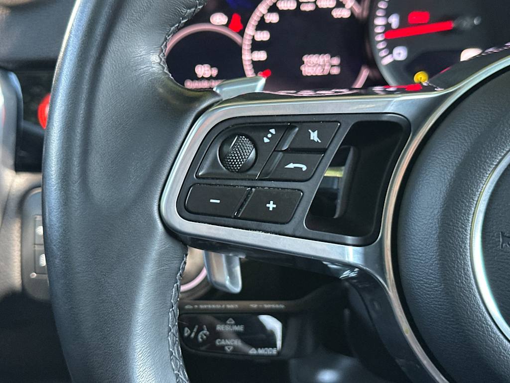 Thumbnail: 2023 Porsche Cayenne - 29