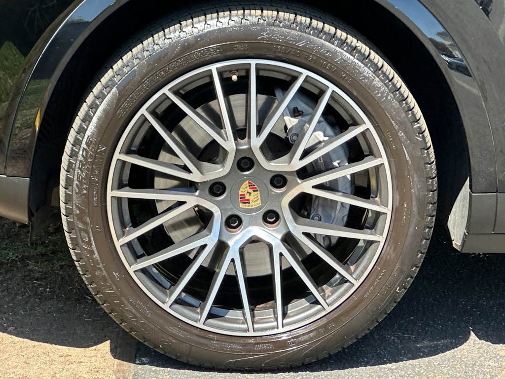 Thumbnail: 2023 Porsche Cayenne - 7