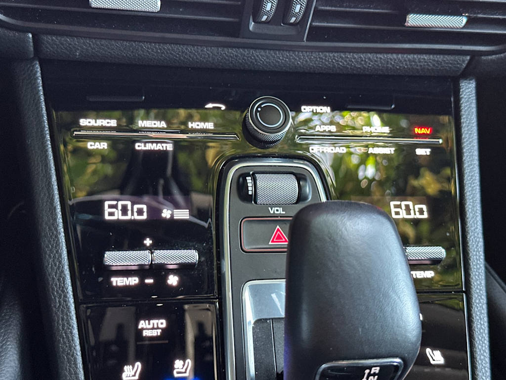 Thumbnail: 2023 Porsche Cayenne - 15