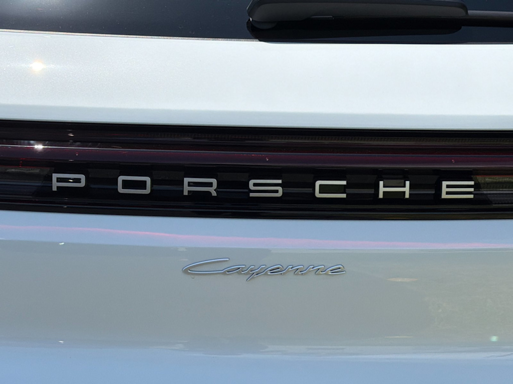 Thumbnail: 2026 Porsche Cayenne - 34