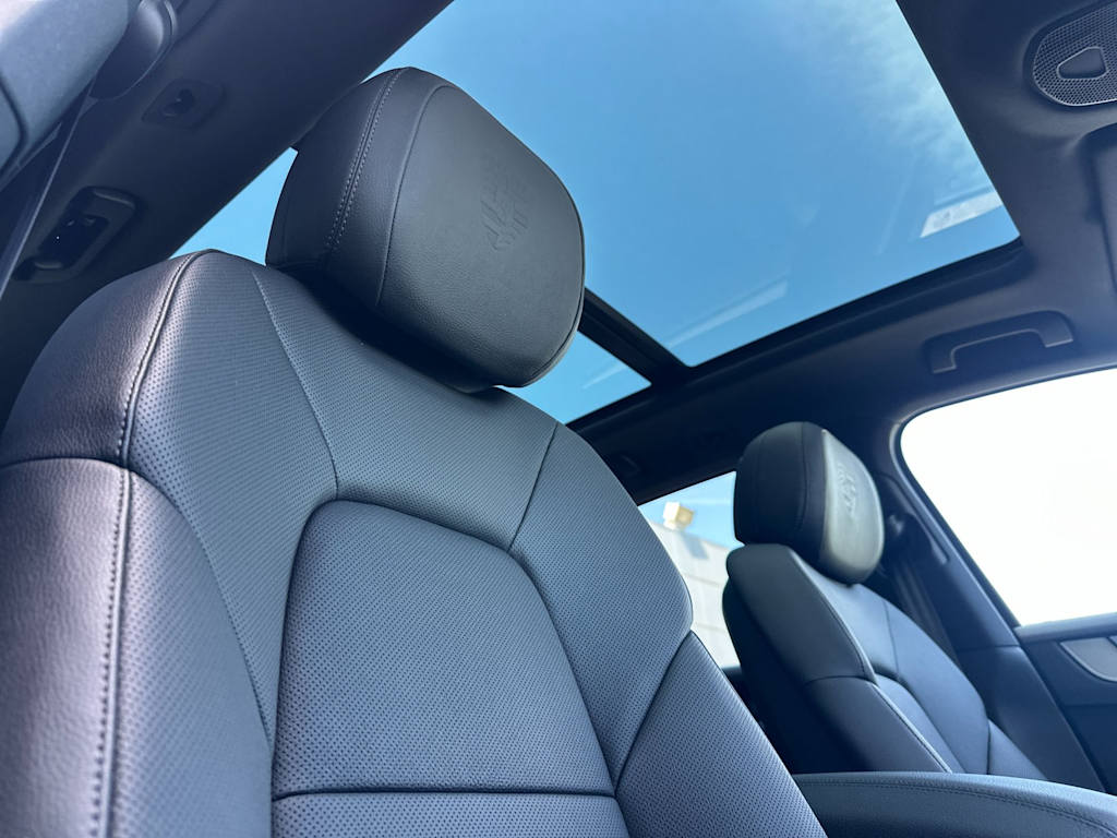Thumbnail: 2026 Porsche Cayenne - 24